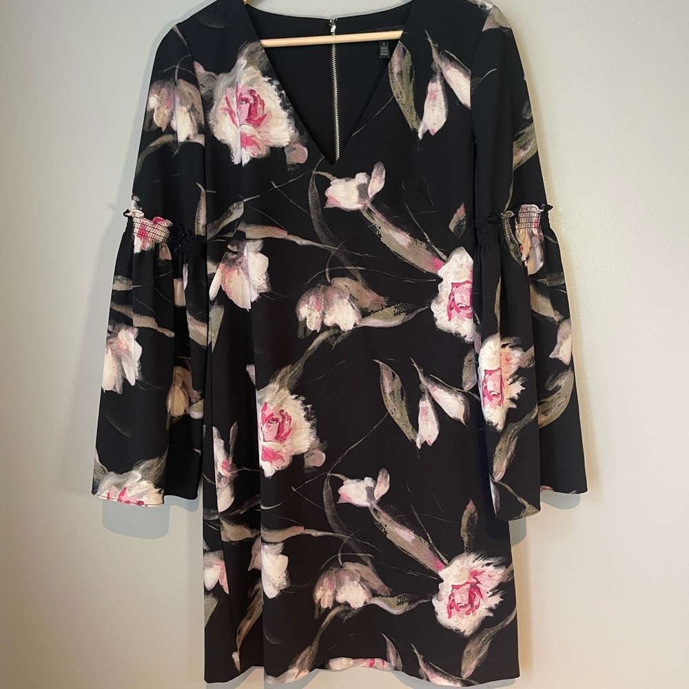 WHITE HOUSEBLACK MARKET Black Floral Dress Women's Sz 2 Zip Back V-neck‎